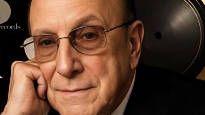 Clive Davis - The Man with the Golden Ear1