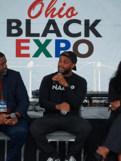 Columbus, Ohio NAACP President Sean Walton (with mic response to Phillip Scott at Ohio Black Expo) - screenshot