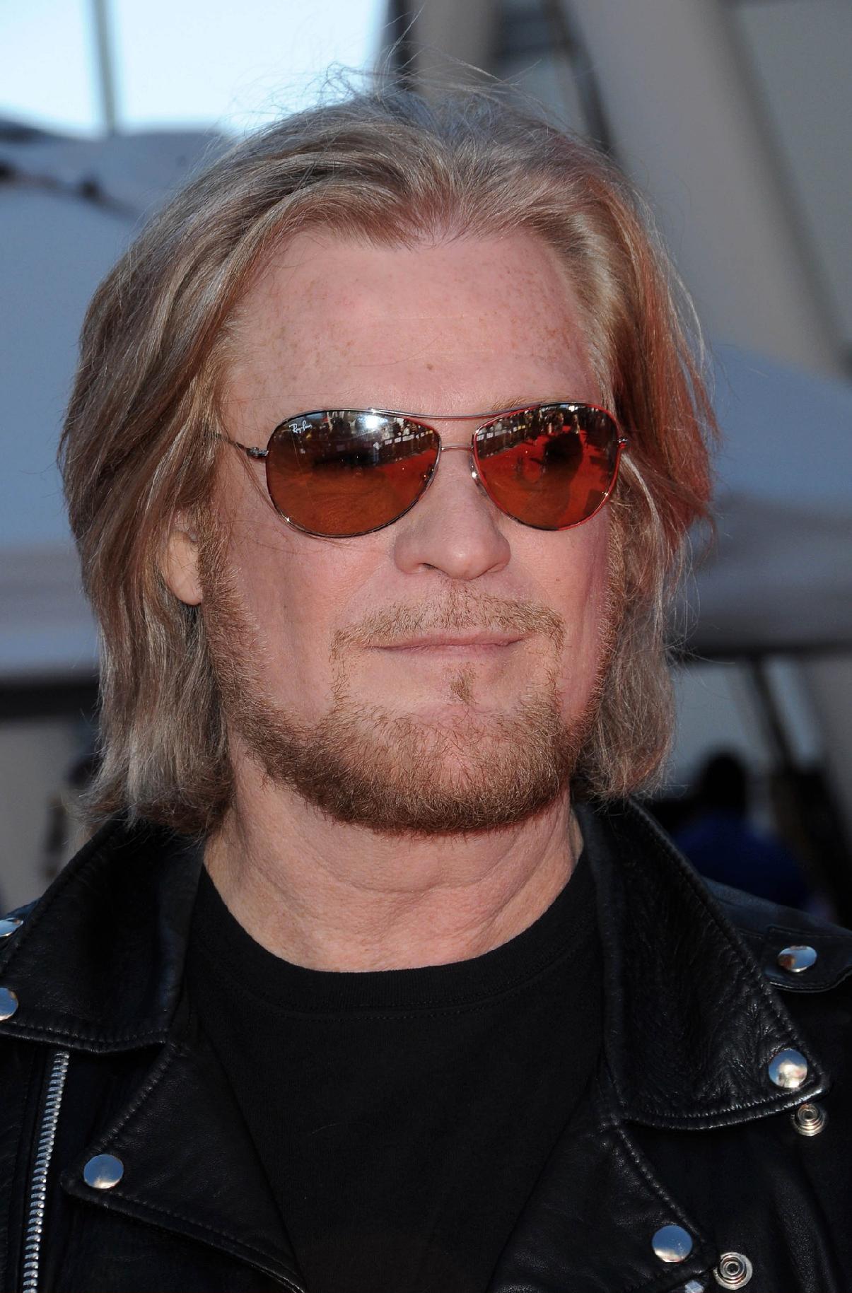 Daryl Hall - via Depositphotos