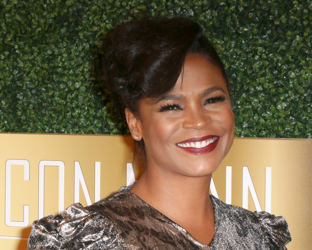 Nia Long at Oscar dinner