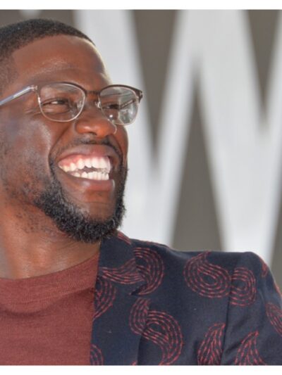 Kevin Hart at an at the Hollywood Walk of Fame event