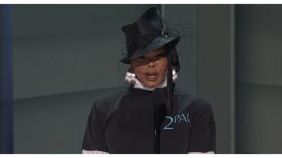 Janet Jackson Honors Teyana Taylor with the Icon of the Year Award | BET Awards '26
