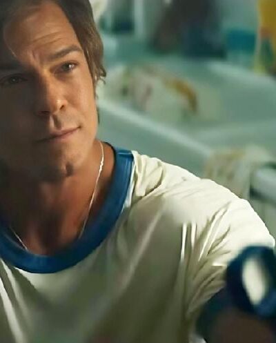 Alan Ritchson in 'Motor City' - screenshot