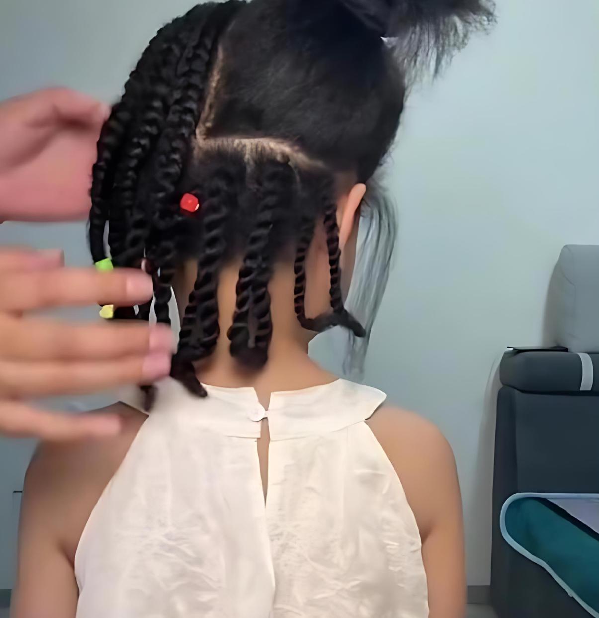 Chinese girl with 4c hair - screenshot