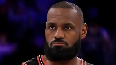 LeBron James (76ers) - screenshot