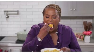 Yolanda "Yo-Yo&rdquo; Whitaker, is back with new episodes of Downright Delicious with Yo-Yo