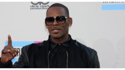 R. Kelly at the 2013 American Music Awards