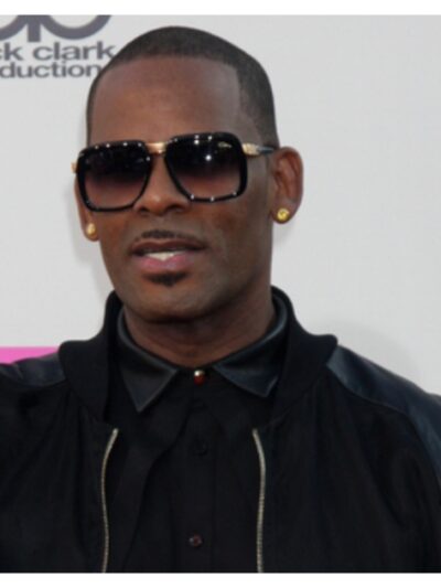 R. Kelly at the 2013 American Music Awards