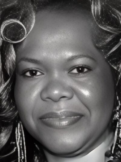 Janie Bradford - via Janie Bradford