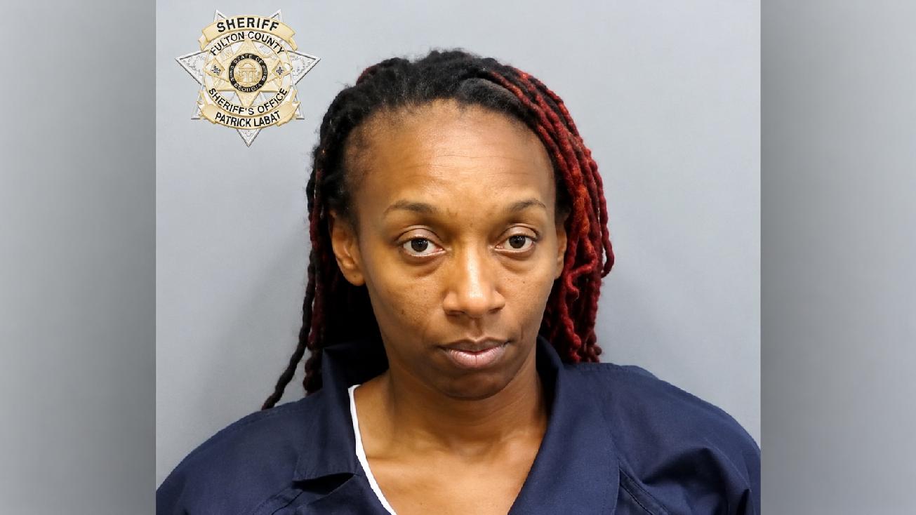 Lakesha Brown mugshot - via Fulton Co Sheriff Dept
