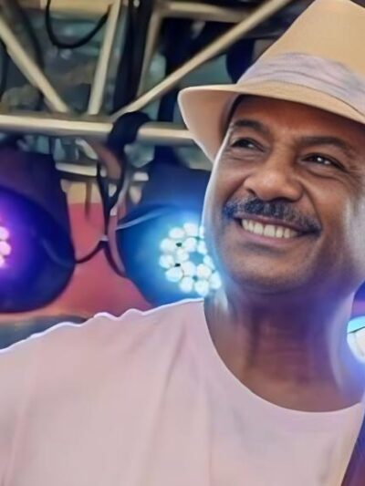 dee Brown releases new single 'Summer Cruising' (Innervision Records)