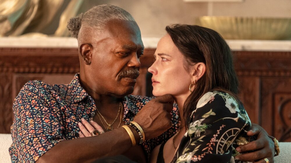 Samuel L. Jackson and Eva Green in Just Play Dead