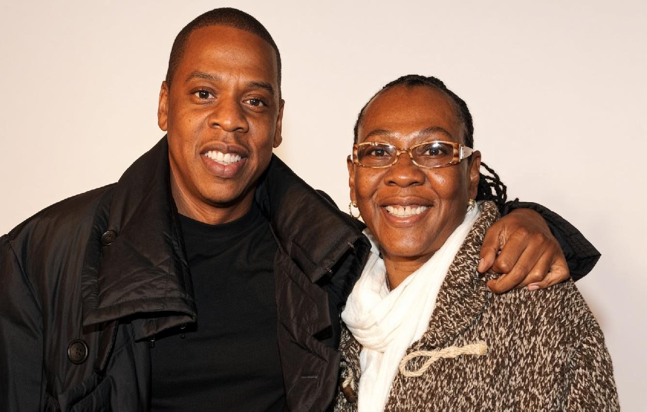 Jay Z and his mother, Gloria Carter - (Getty)