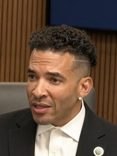 Jason Lee reacts after being stripped of Stockton Vice Mayor title - screenshot