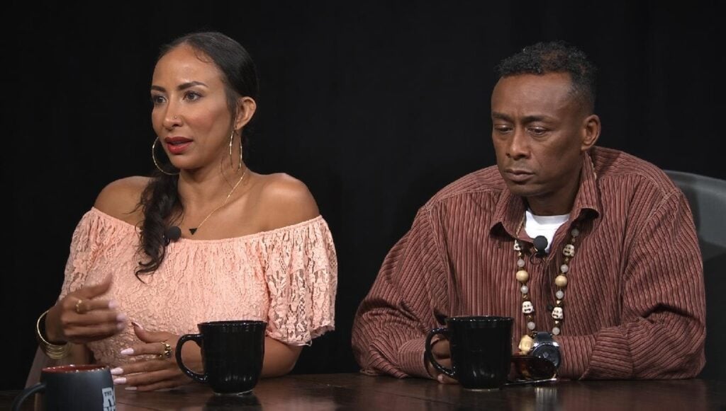 Sol&eacute; and Professor Griff - screenshot